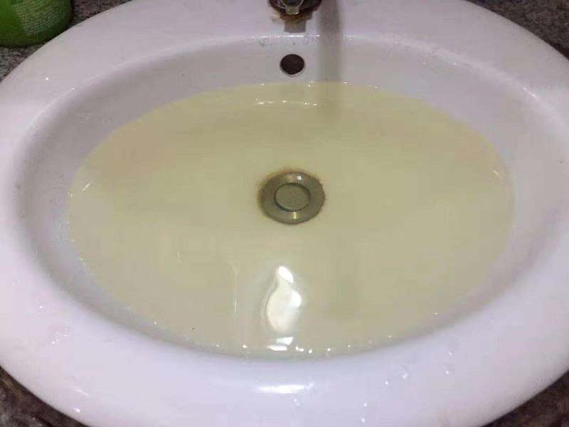 家里的自來水有異味、顏色異常是怎么回事 家里的自來水有異味、顏色異常是怎么回事